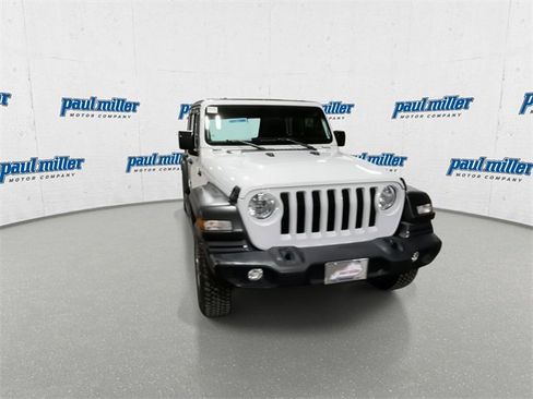 Used 2019 Jeep Wrangler Unlimited Sport S image 3