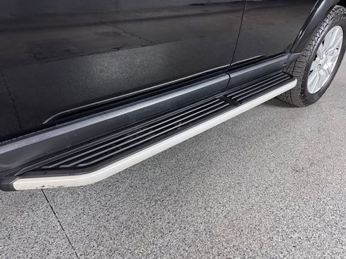 Used 2016 Land Rover LR4 AWD/4WD image 19
