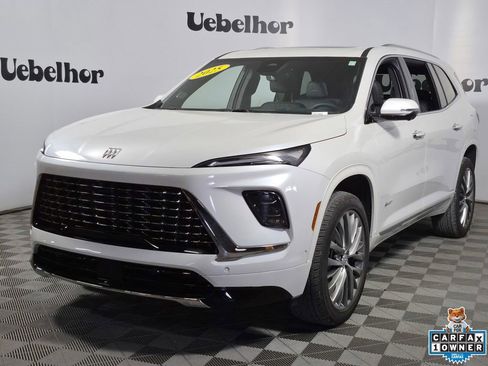 Certified 2025 Buick Enclave Avenir w/ Super Cruise Package FWD image 3