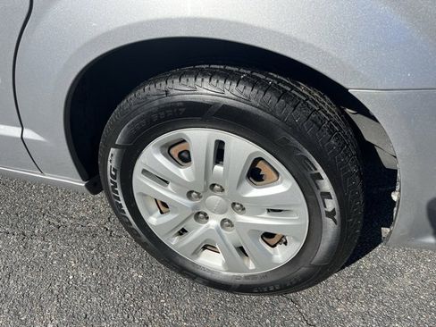 Used 2017 Dodge Grand Caravan SE w/ Power Window Group image 20