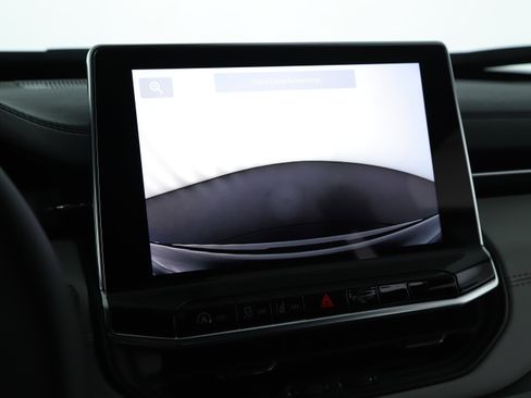 Used 2026 Jeep Compass Limited image 13