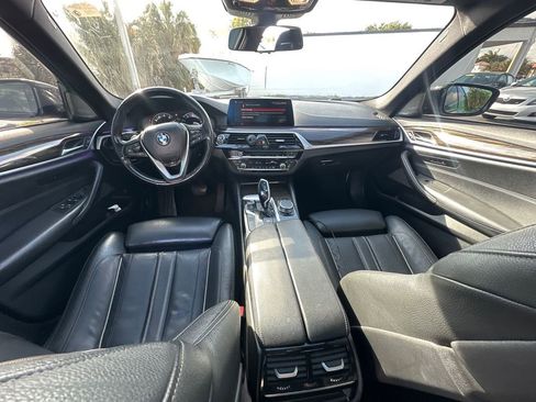Used 2019 BMW 530i w/ Convenience Package image 24
