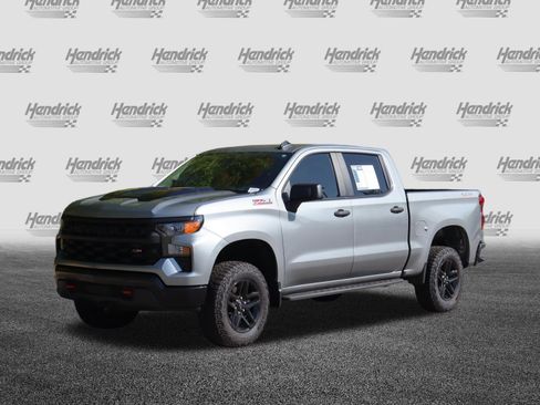 Used 2025 Chevrolet Silverado 1500 Custom Trail Boss AWD/4WD image 5