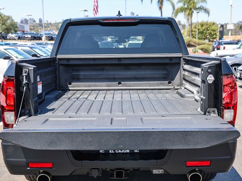 Certified 2025 Honda Ridgeline Sport image 25