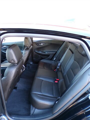 Used 2019 Chevrolet Malibu LT w/ Leather Package FWD image 20