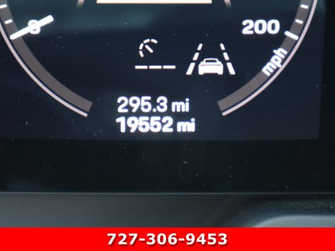 Used 2020 Porsche 911 Cabriolet image 23