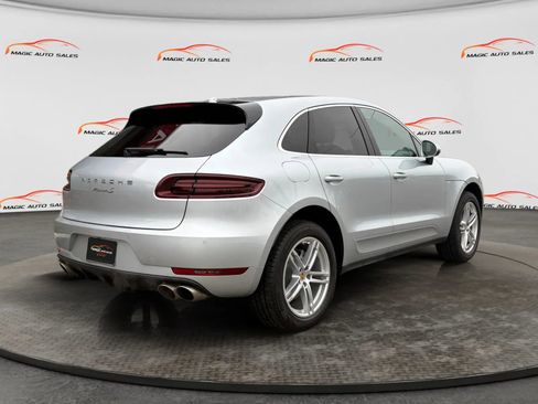 Used 2017 Porsche Macan S image 10