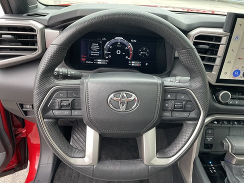 Used 2025 Toyota Tundra Limited AWD/4WD image 16