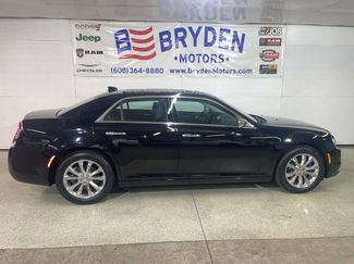 Used 2017 Chrysler 300 C video 1