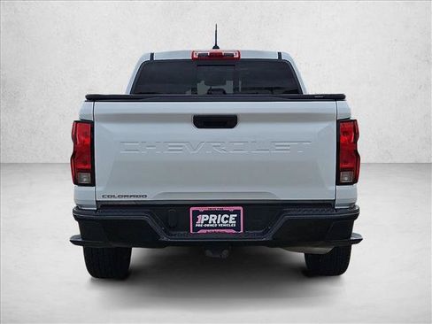 Used 2024 Chevrolet Colorado W/T w/ WT Convenience Package RWD image 7