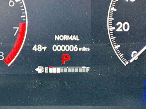 New 2026 Honda HR-V LX image 14