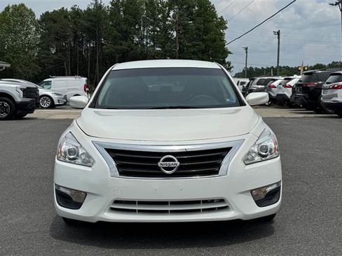 Used 2014 Nissan Altima 2.5 S FWD image 3
