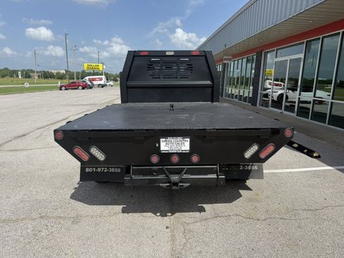 Used 2017 RAM 4500 Tradesman w/ Chrome Appearance Group AWD/4WD image 6