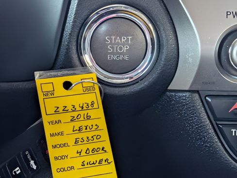 Used 2016 Lexus ES 350 w/ Navigation System Package image 13