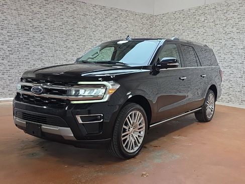 Used 2024 Ford Expedition Max Limited image 4