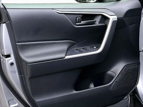 Certified 2025 Toyota RAV4 LE AWD/4WD image 22