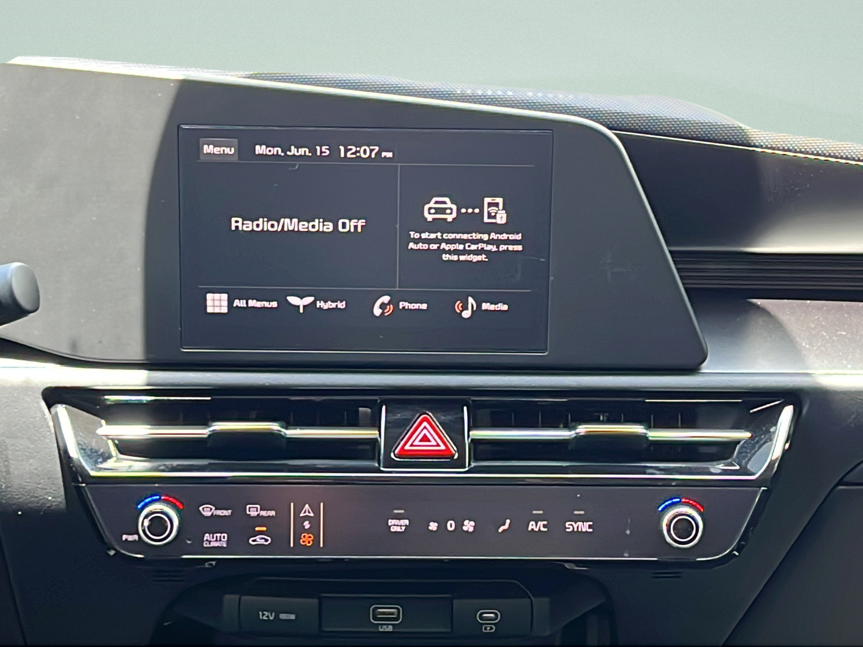 New 2026 Kia Niro LX FWD image 16