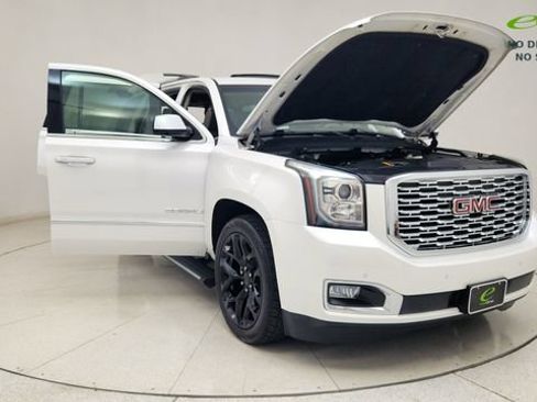 Used 2019 GMC Yukon Denali w/ Denali Ultimate Package AWD/4WD image 33