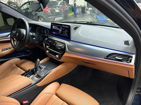 Used 2023 BMW 530i w/ M Sport Package RWD image 13