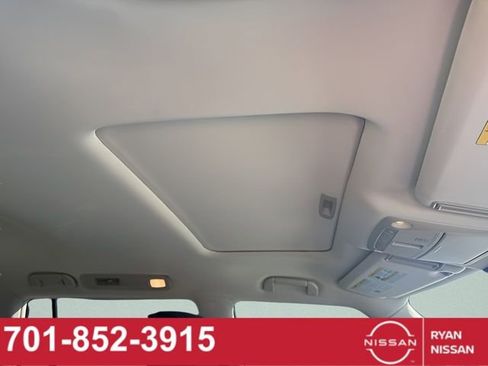 Certified 2022 Nissan Armada Platinum w/ Captain's Chairs Package AWD/4WD image 8