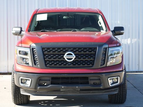Used 2017 Nissan Titan S image 36