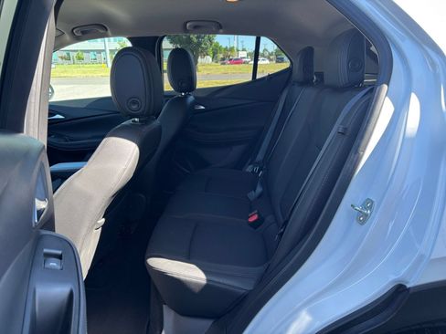 Used 2025 Buick Encore GX Preferred FWD image 24