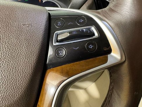 Used 2017 Cadillac Escalade Premium Luxury image 25