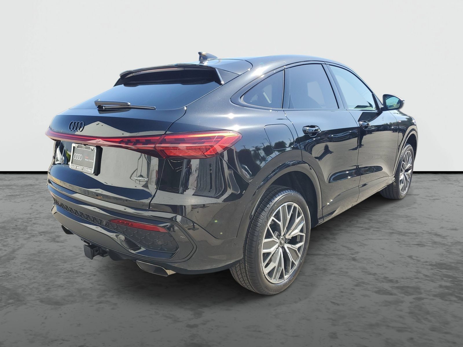 New 2026 Audi Q5 Premium Plus AWD/4WD image 4