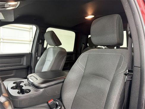 Used 2024 RAM 2500 Tradesman w/ Chrome Appearance Group image 19