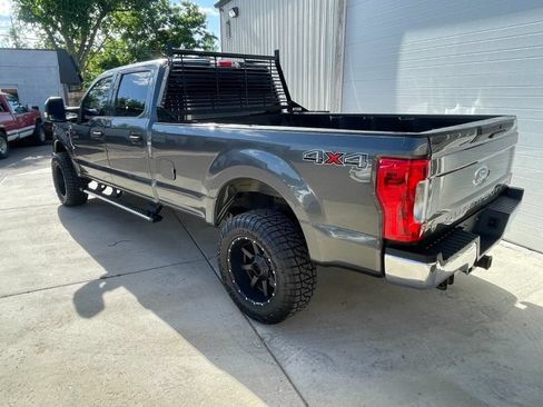 Used 2017 Ford F250 XLT AWD/4WD image 4