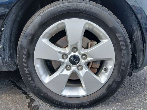Used 2018 Kia Soul FWD image 24