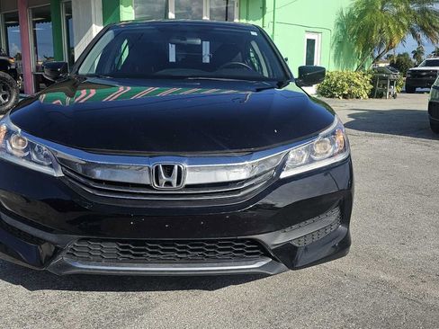 Used 2017 Honda Accord LX image 23