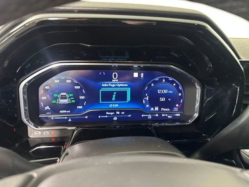 Used 2023 Chevrolet Silverado 1500 LT image 17