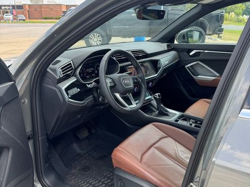 Used 2024 Audi Q3 2.0T Premium Plus image 8