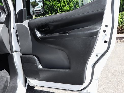 Used 2021 Nissan NV200 S w/ Back Door Glass Package image 36