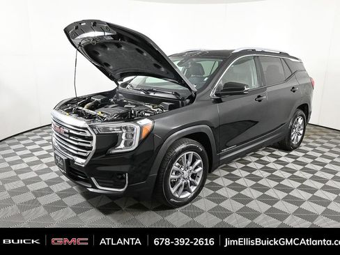 Used 2024 GMC Terrain SLT image 31