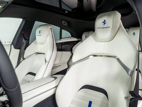 Certified 2025 Ferrari Purosangue image 19