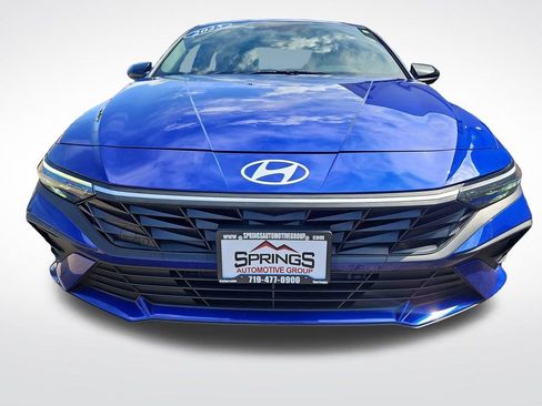 Used 2025 Hyundai Elantra SEL FWD image 8