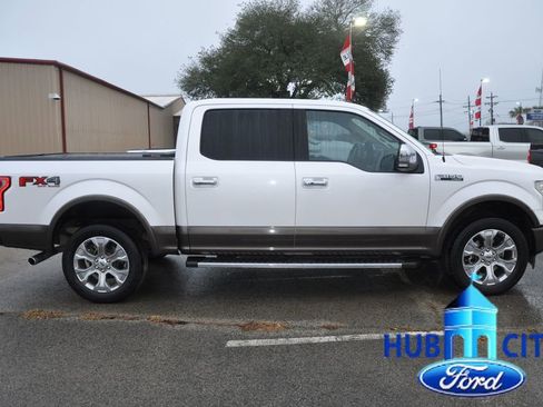 Used 2017 Ford F150 Lariat w/ Equipment Group 502A Luxury image 6