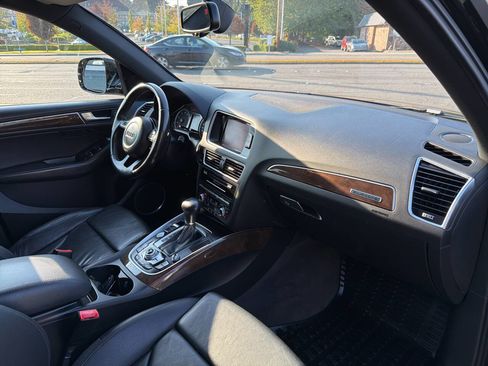 Used 2016 Audi Q5 2.0T Premium Plus w/ Technology Package image 21
