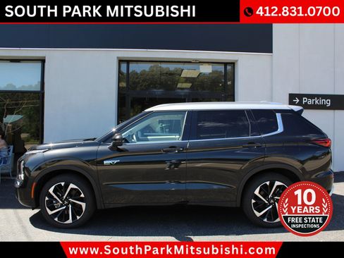 Used 2025 Mitsubishi Outlander SEL AWD/4WD image 1