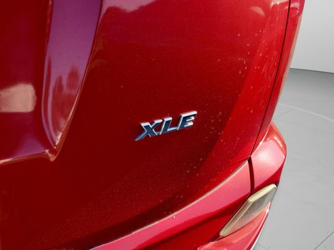 Used 2017 Toyota RAV4 XLE FWD image 21
