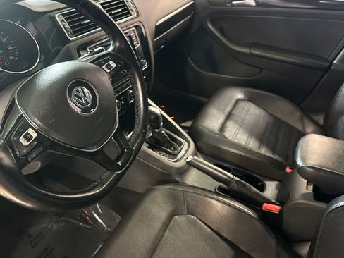 Used 2016 Volkswagen Jetta SEL Premium w/ Lighting Package FWD image 12