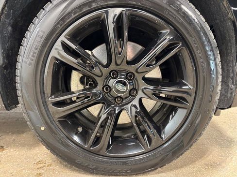 Used 2023 Land Rover Range Rover Velar R-Dynamic S image 11