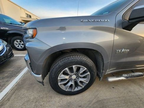 Used 2019 Chevrolet Silverado 1500 LT w/ Texas Edition image 7