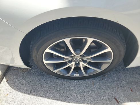 Used 2018 Acura TLX V6 FWD image 4