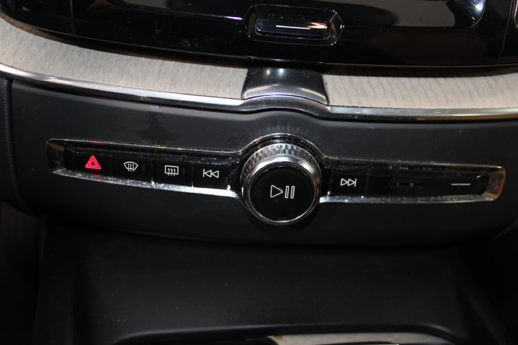 Used 2020 Volvo XC60 T6 Inscription AWD/4WD image 44