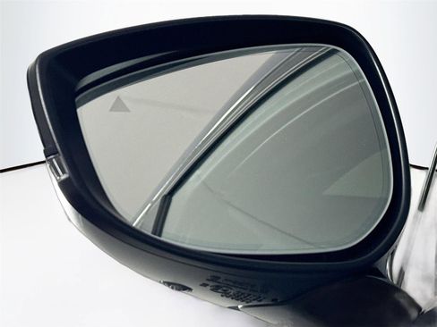 Used 2025 MAZDA CX-70 Plug-In Hybrid w/ Premium Plus image 5