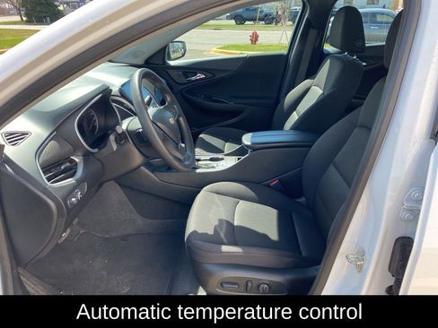 Used 2024 Chevrolet Malibu LT image 9