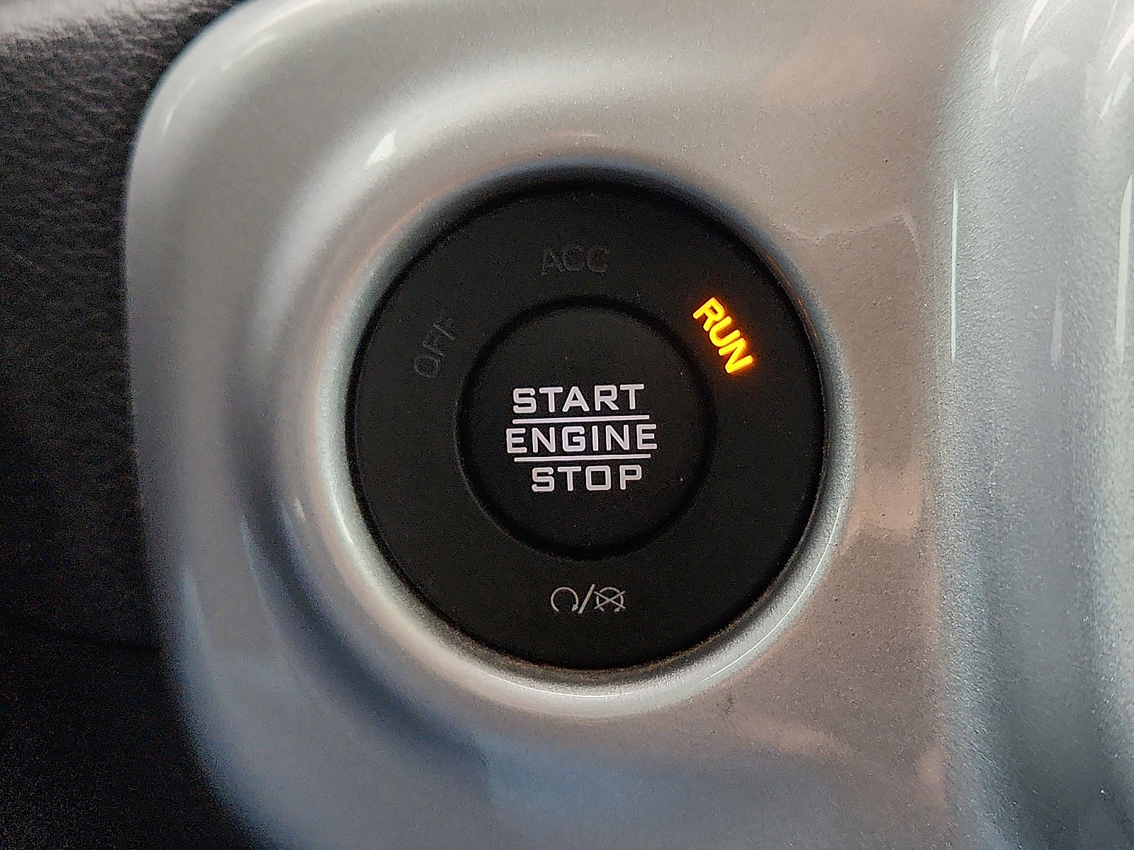 Used 2023 Jeep Gladiator Sport AWD/4WD image 16